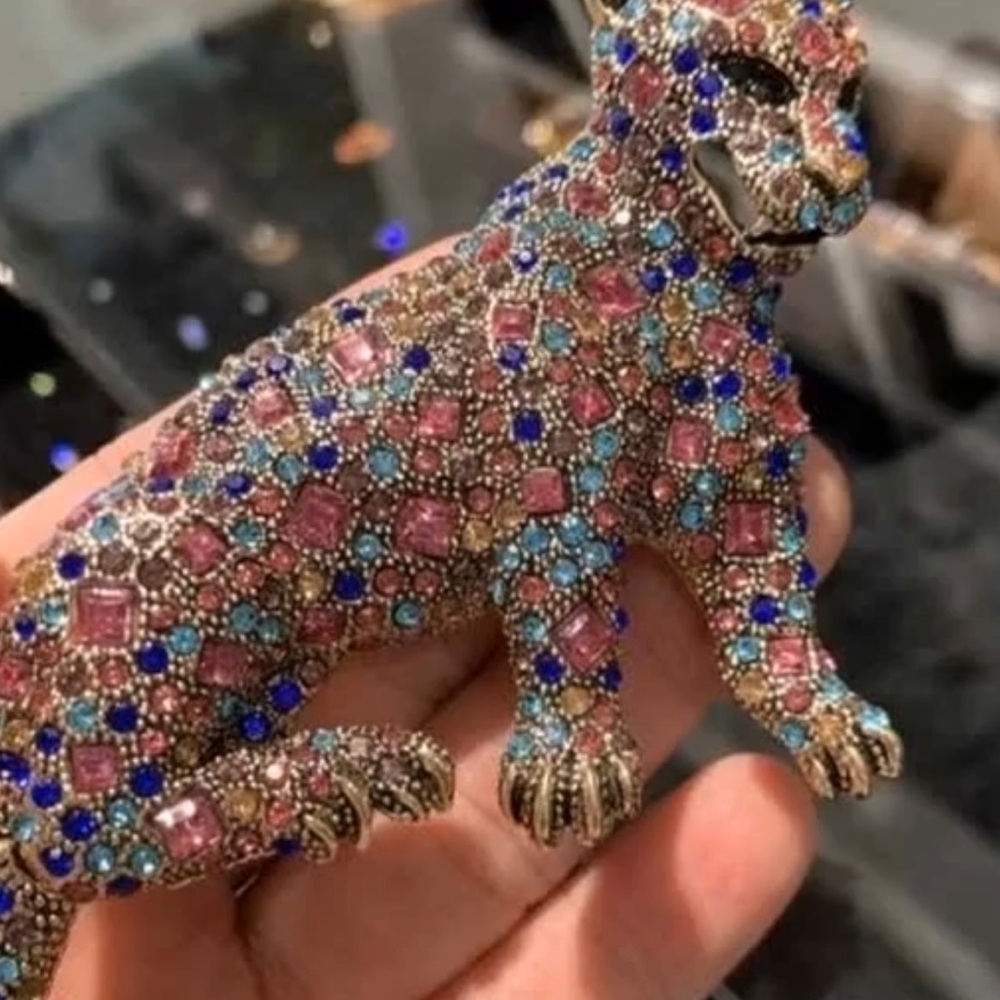 Panther Brooch - Picture 5 of 10